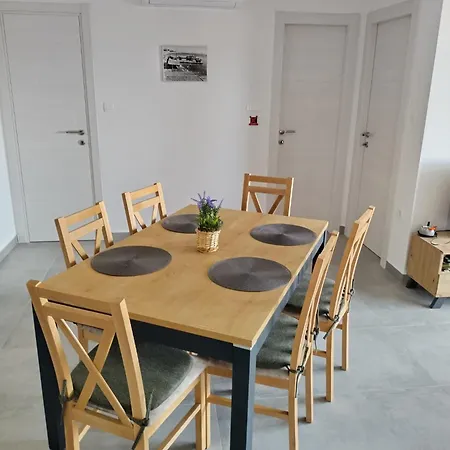 Apartment Puciko Murter