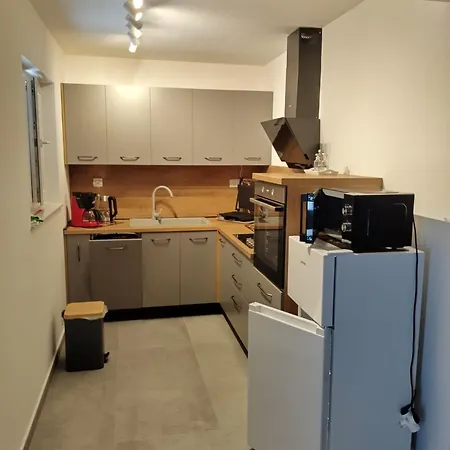 Puciko Apartment Murter