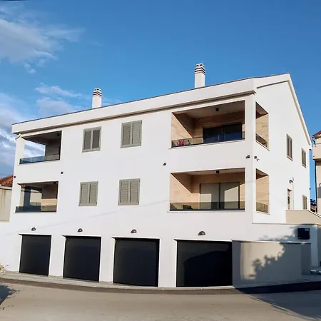 Puciko Appartement Murter